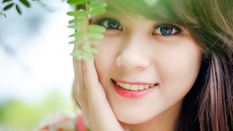 美团已与头部商家共建5500余家专营外卖的品牌卫星店，预计年内门店总数将达万家